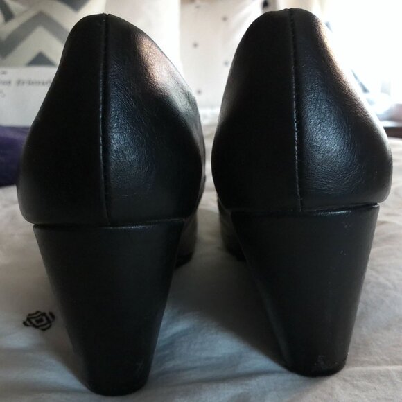 MAURICES Black Wedges Size 9 - Picture 5 of 5